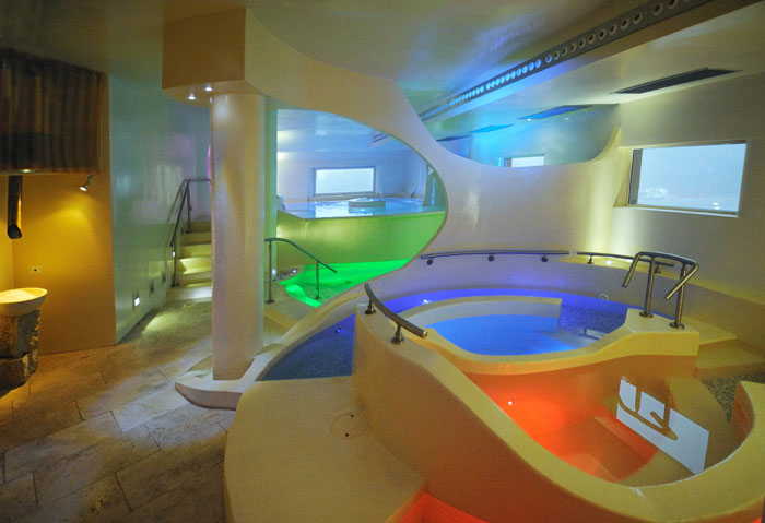 Pools and jacuzzi at Park Hotel Colle degli Angeli Spa & Resort Pools and jacuzzi at Park Hotel Colle degli Angeli Spa & Resort