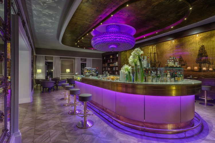 Plaza Hotel Lucchesi - arredo moderno ed elegante