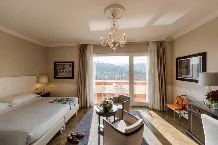 Plaza Hotel Lucchesi - letti più grandi di quelli standard e molto comodi