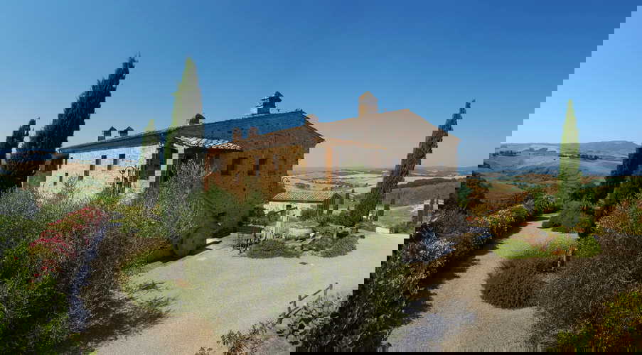 Immersed in the scents of the countryside