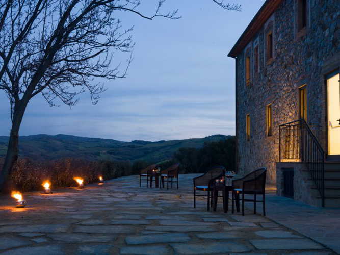 Night external view of Poderi Firenze