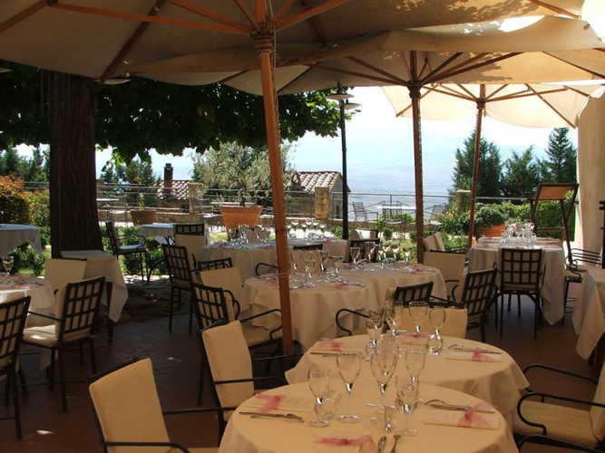Local culinary dishes at il Chiostro di Pienza
