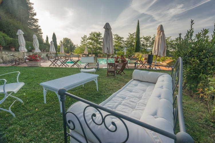 Residence Il Gavillaccio - un invito a godere dei giardini curati