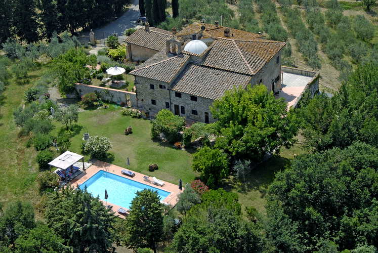 Sant Andrea Cellole - La conduzione familiare ti farÃ  apprezzare ancor di più il calore dell'accoglienza toscana