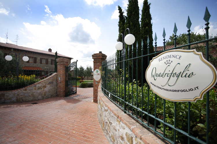 Tenuta Quadrifoglio: Entrata privata