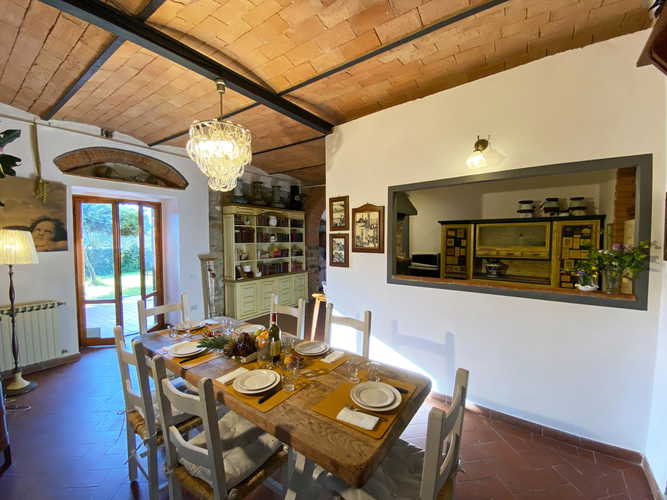 Villa Cafaggiolo holiday apartments furnished with antiques