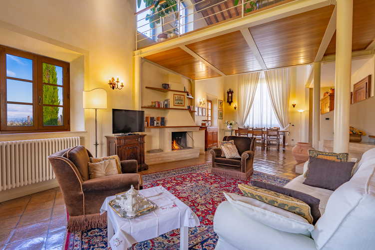 Accommodation in villa Siena, fireplace