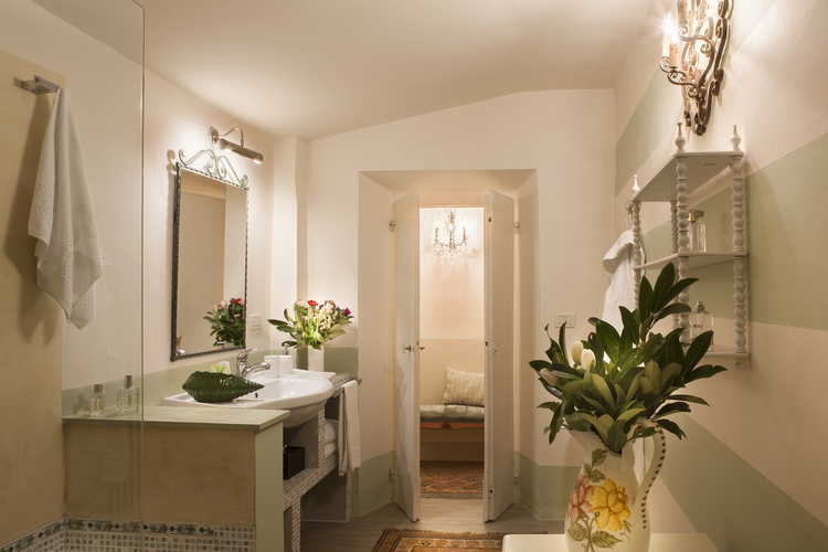 Villa Fillinelle: Modern & practical 