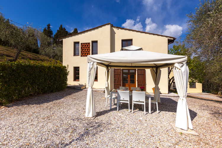 Ghiaia Holiday Villas & Homes: la struttura a gestione familiare vanta giardini appartati ed isolati per garantire il massimo della privacy Ghiaia Holiday Villas & Homes: la struttura a gestione familiare vanta giardini appartati ed isolati per garantire il massimo della privacy