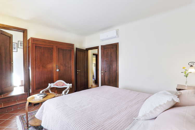 Villa La Fonte Vacation Rental - twin beds for kids or singles