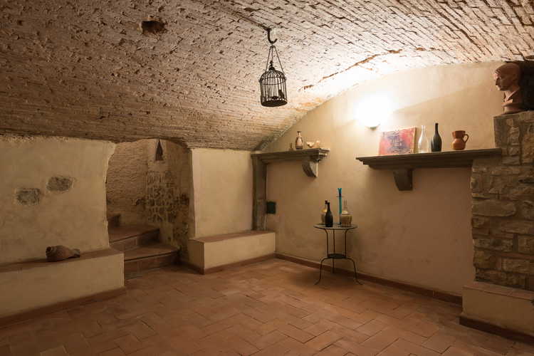 Villa Lysis - a secret vault