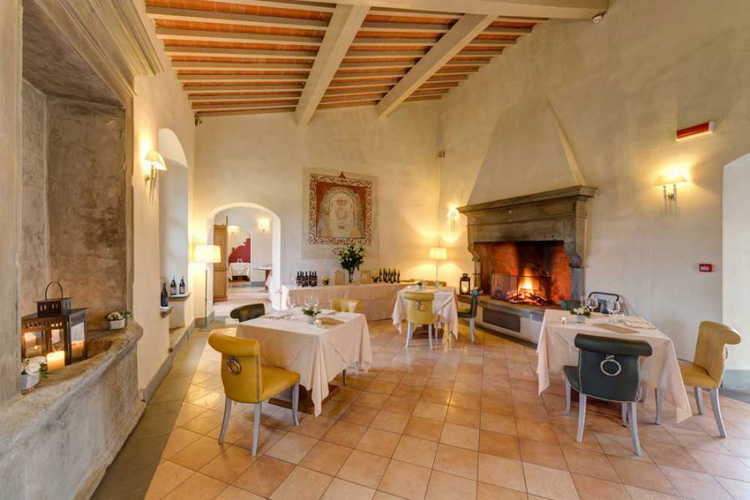 Decorated using the understated elegance of Tuscany