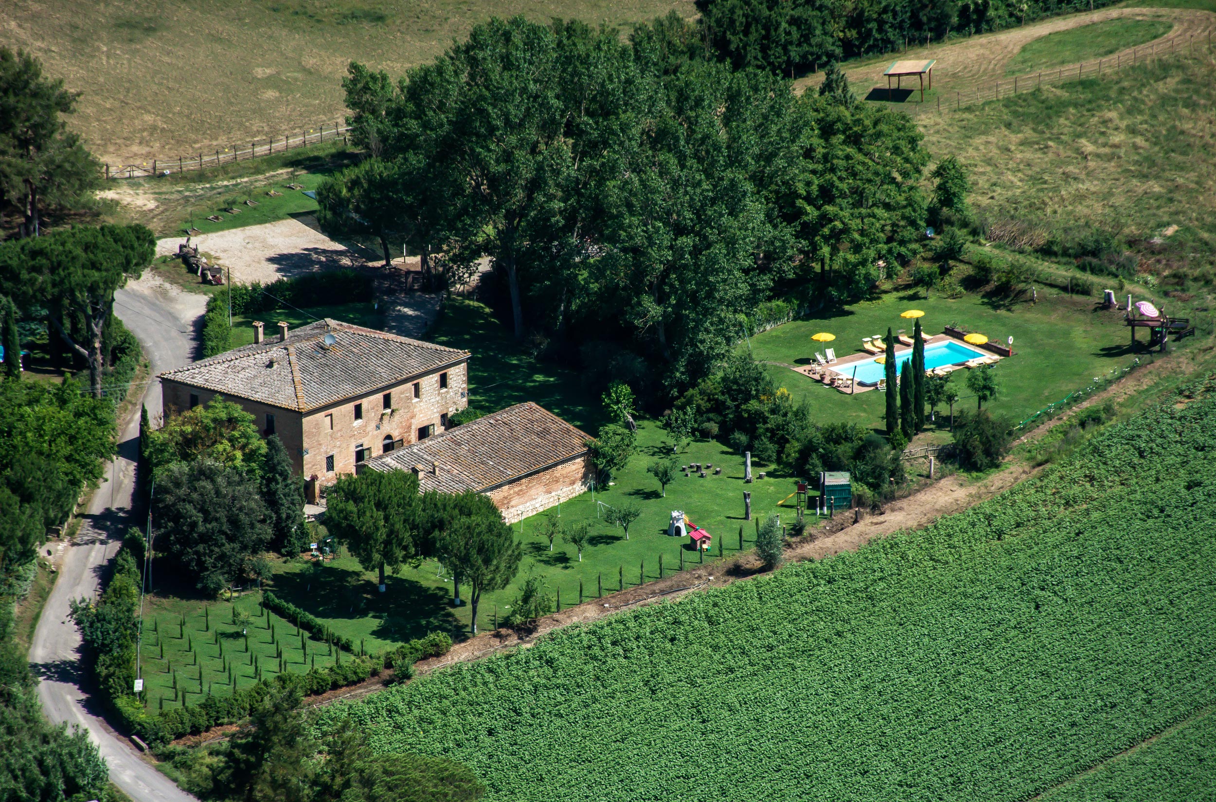 San Fabiano Family Style Vacation Villa Accommodations near Siena