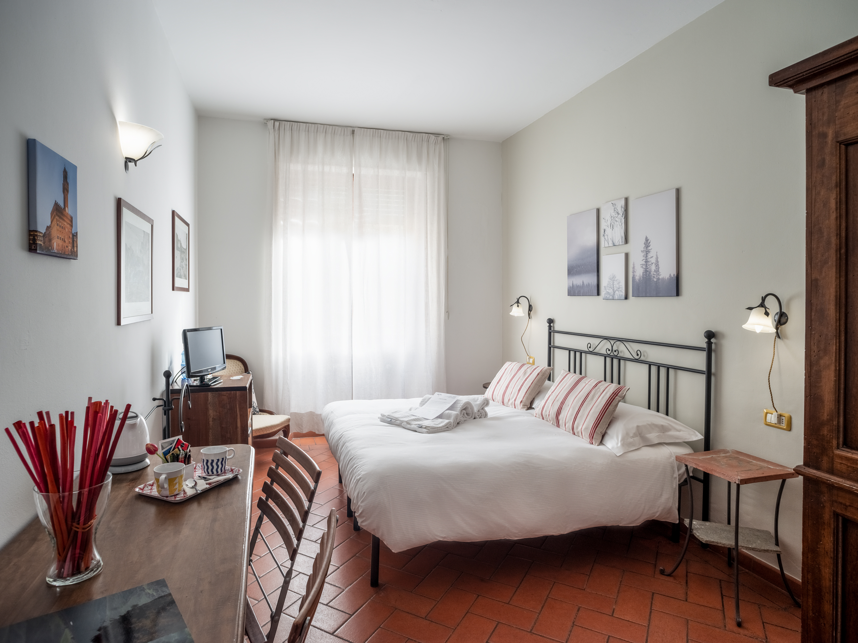 Florence Bed And Breakfasts:Florence B&B Accommodation,Guesthouse In ...