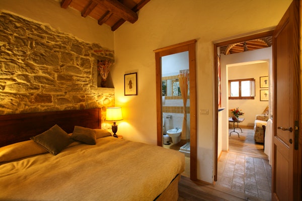 La villa appena fuori dalle mura di Cortona offre tranquilita e comfort