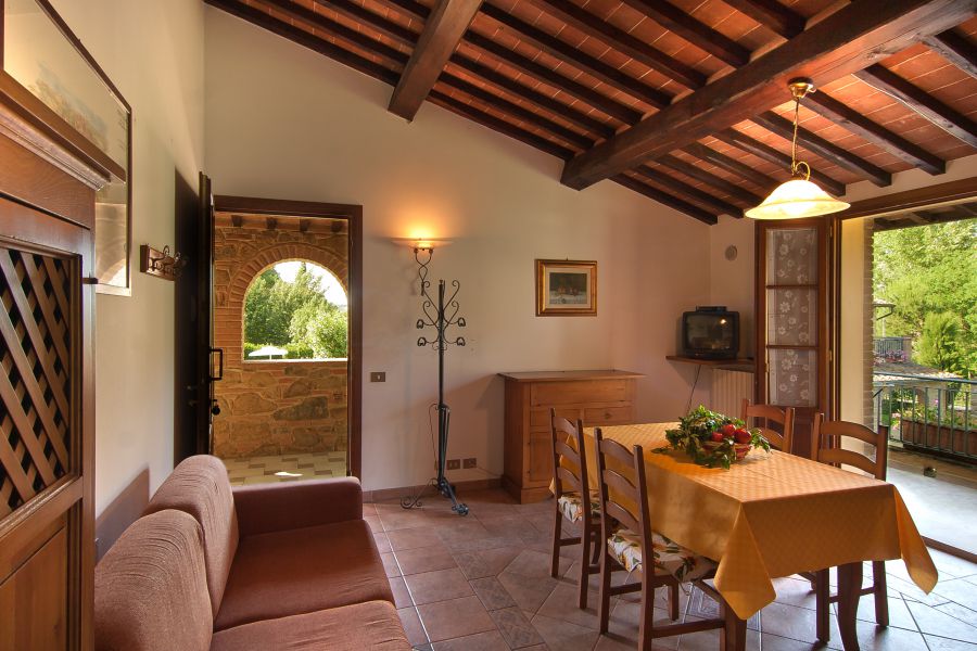 Small Tuscan Apartment